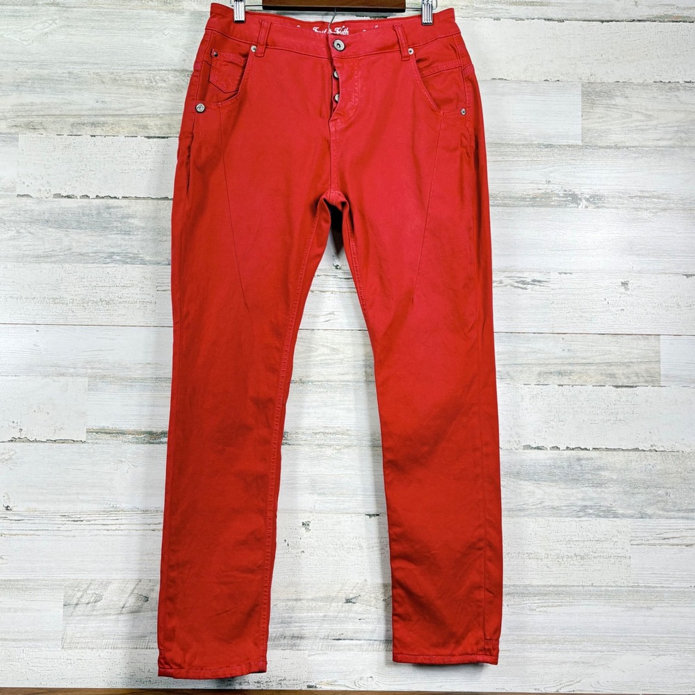 ATT Amor‎ Trust & Truth Gwen Red Jeans Womens Button Fly Cotton Blend